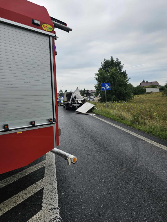 Zderzenie ciężarówek w Kamionie
