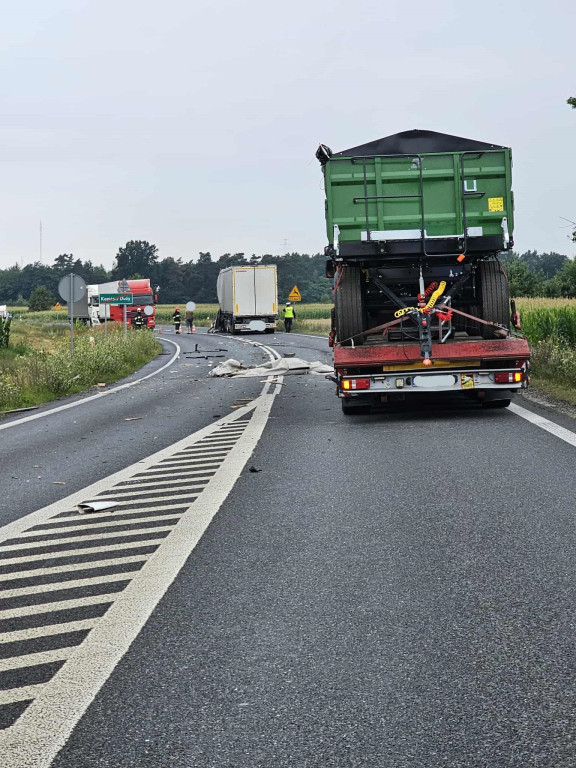 Zderzenie ciężarówek w Kamionie