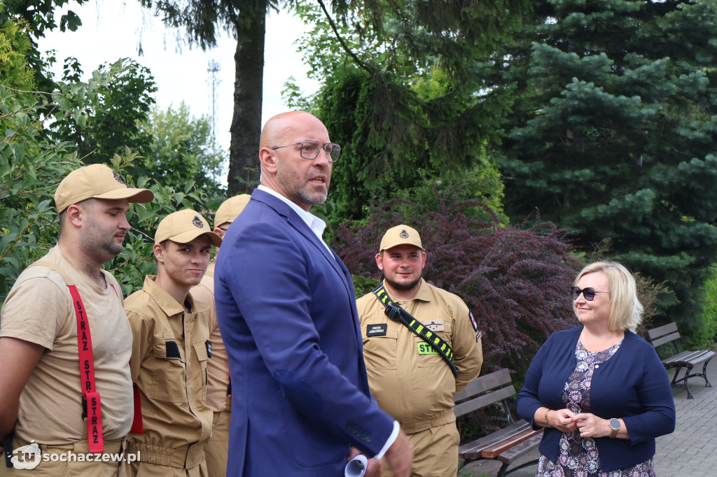 Minister sportu odwiedził Szymanów. Chodzi o orlik