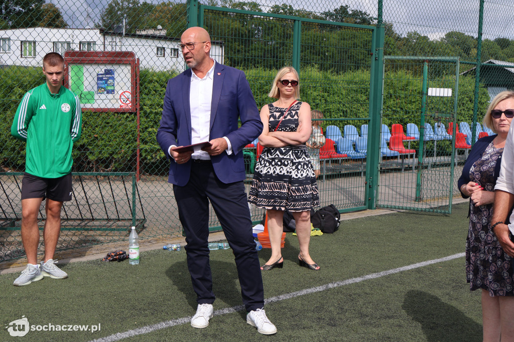 Minister sportu odwiedził Szymanów. Chodzi o orlik