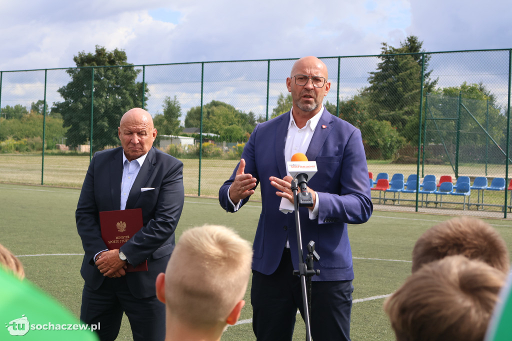 Minister sportu odwiedził Szymanów. Chodzi o orlik