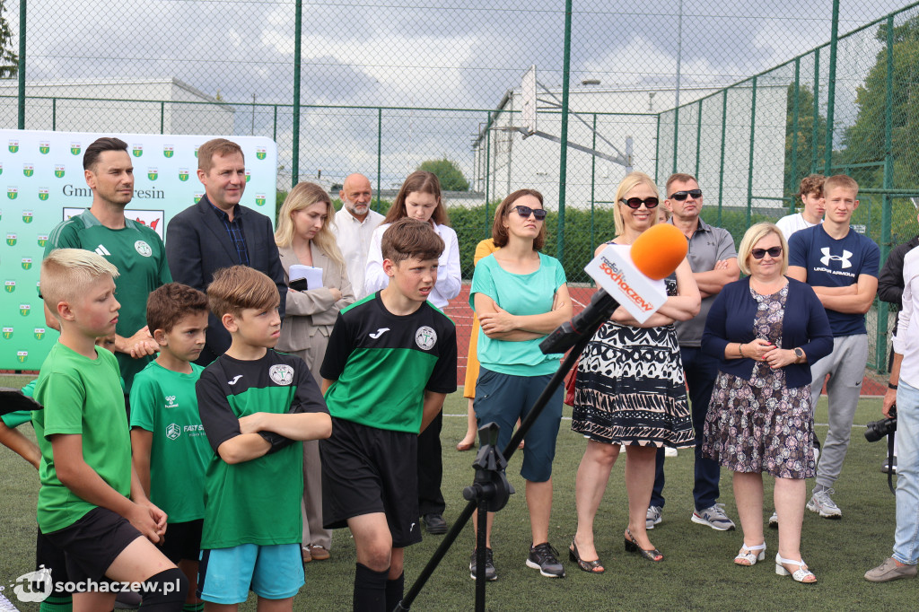 Minister sportu odwiedził Szymanów. Chodzi o orlik