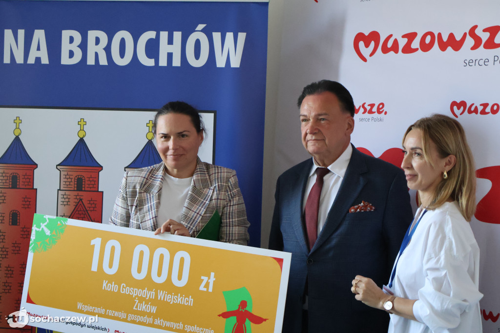 Brochów: podpisano umowy z Marszałkiem