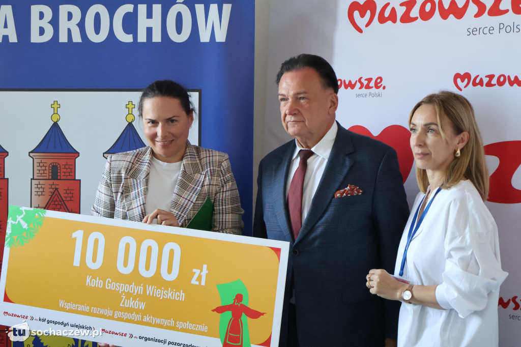 Brochów: podpisano umowy z Marszałkiem