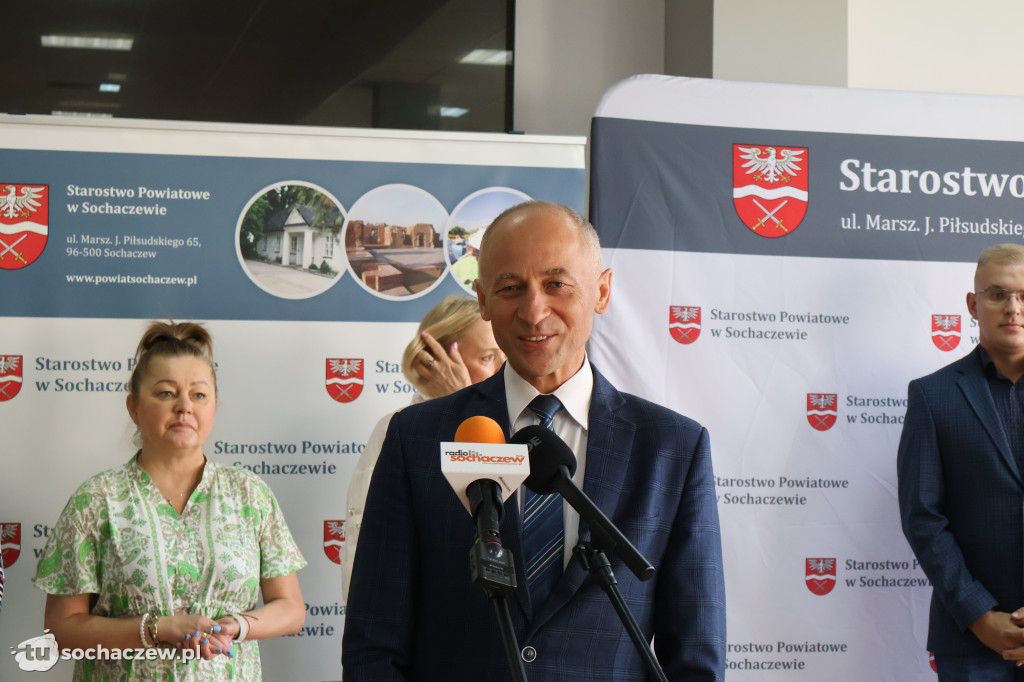 Kiepski asfalt, jest umowa, będzie przebudowa, rusza inwestycja powiatowa