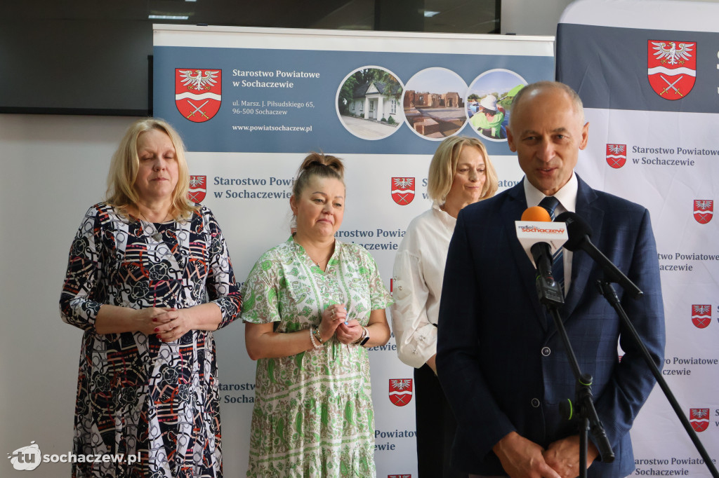 Kiepski asfalt, jest umowa, będzie przebudowa, rusza inwestycja powiatowa