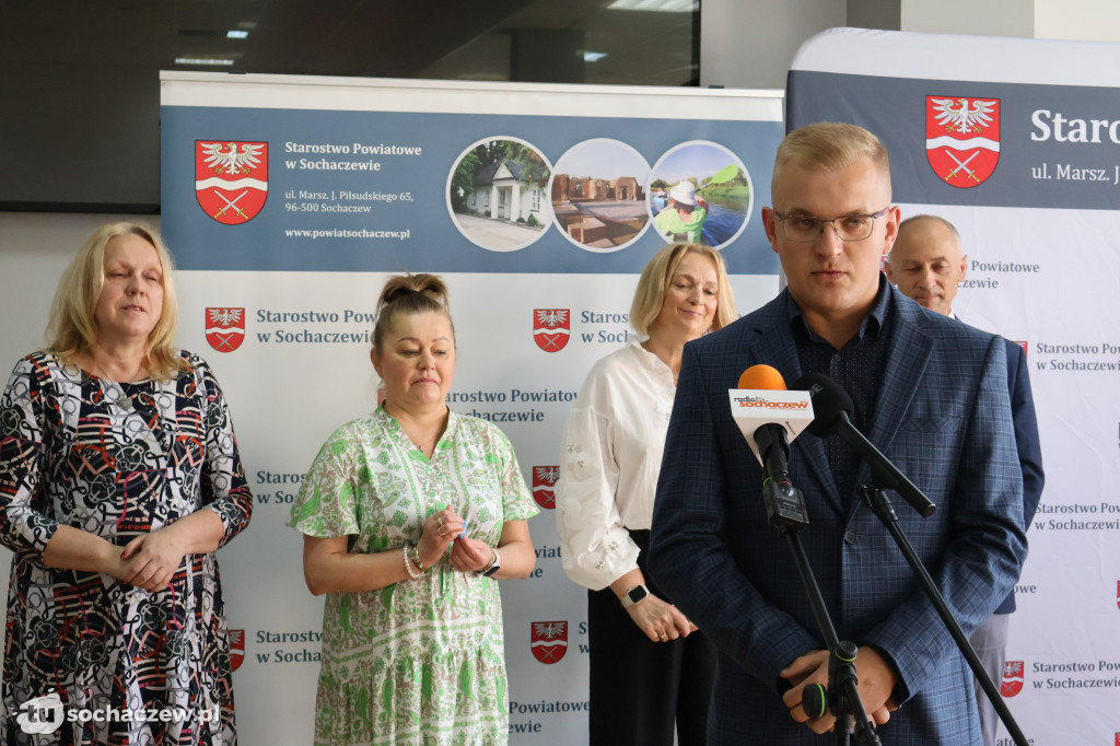 Kiepski asfalt, jest umowa, będzie przebudowa, rusza inwestycja powiatowa