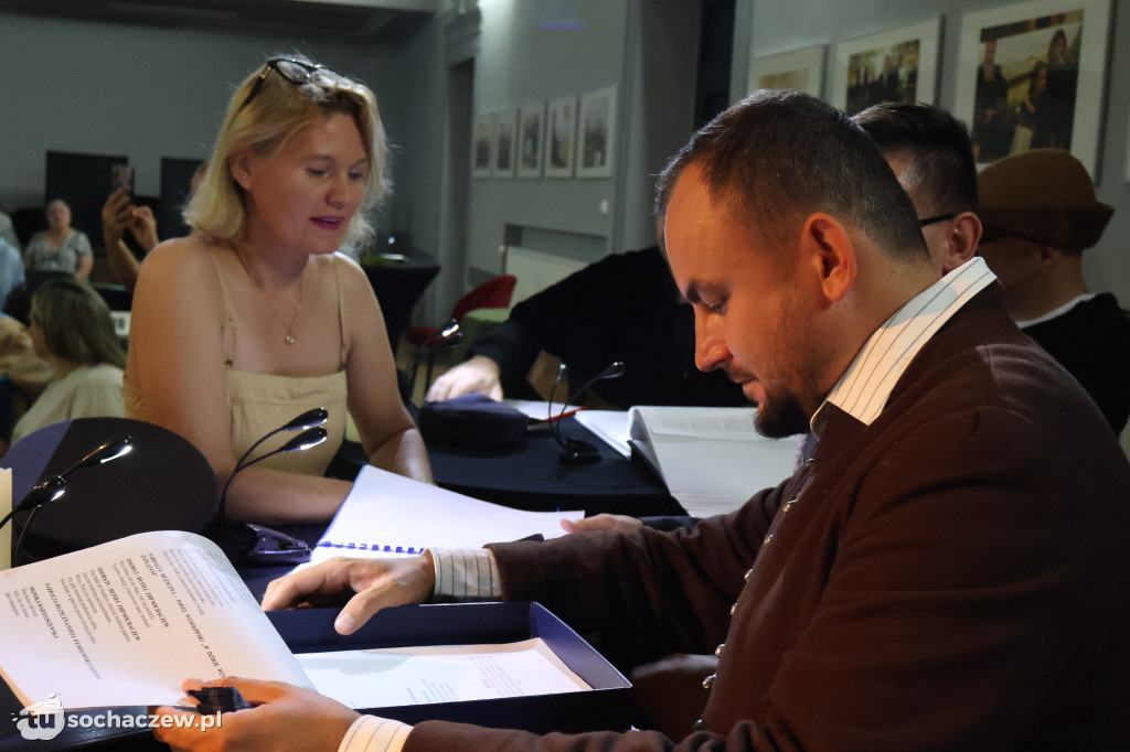 Magiczny wieczór w SCK: Sochaczew włączył się w Narodowe Czytanie