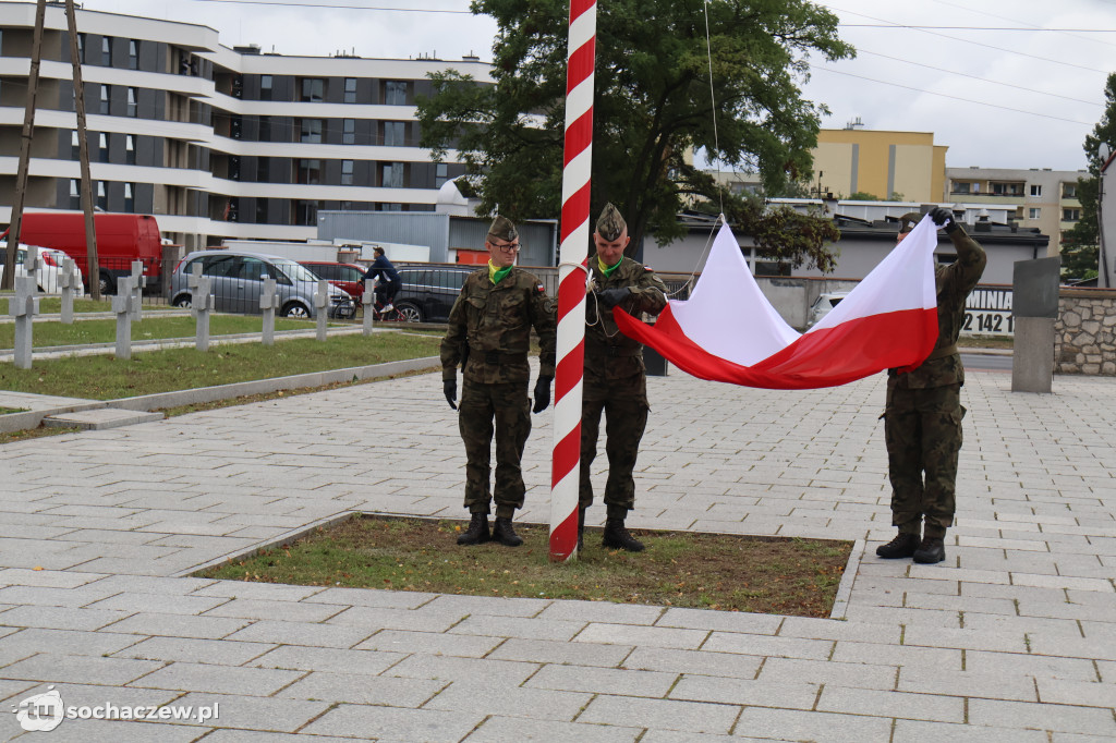 Uroczystości na cmentarzu w Trojanowie