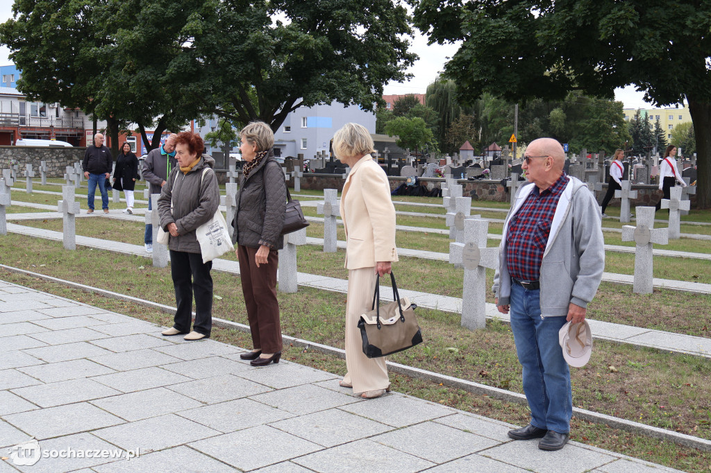 Uroczystości na cmentarzu w Trojanowie
