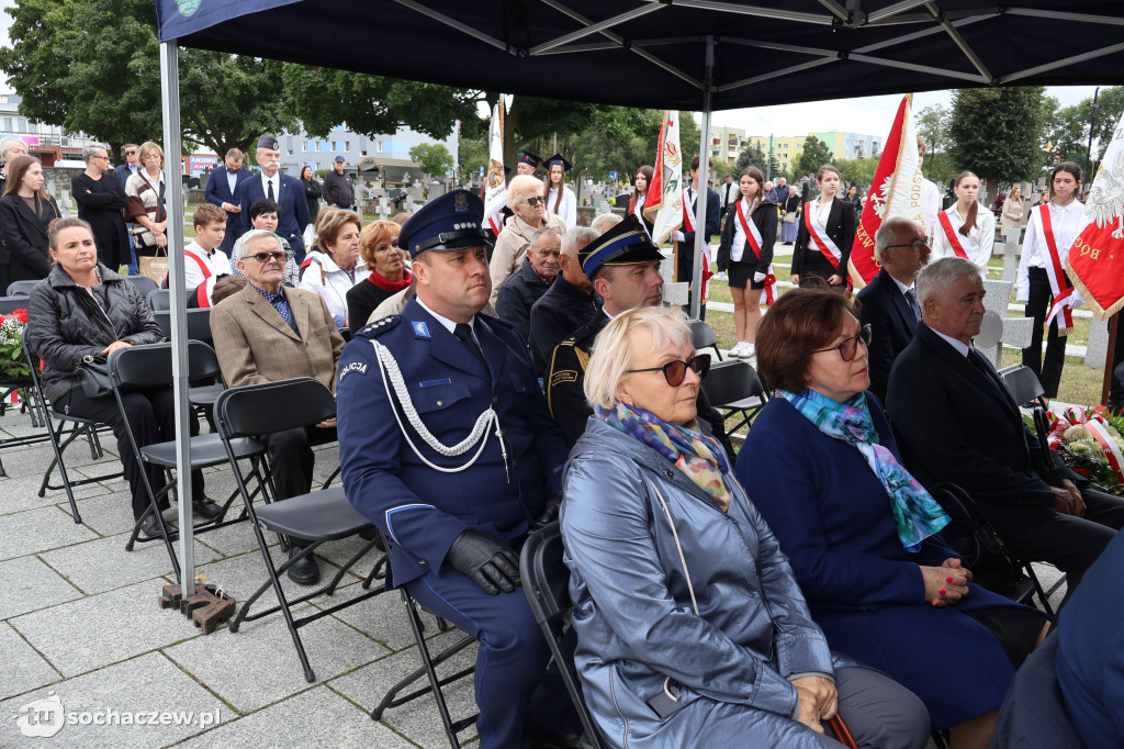 Uroczystości na cmentarzu w Trojanowie