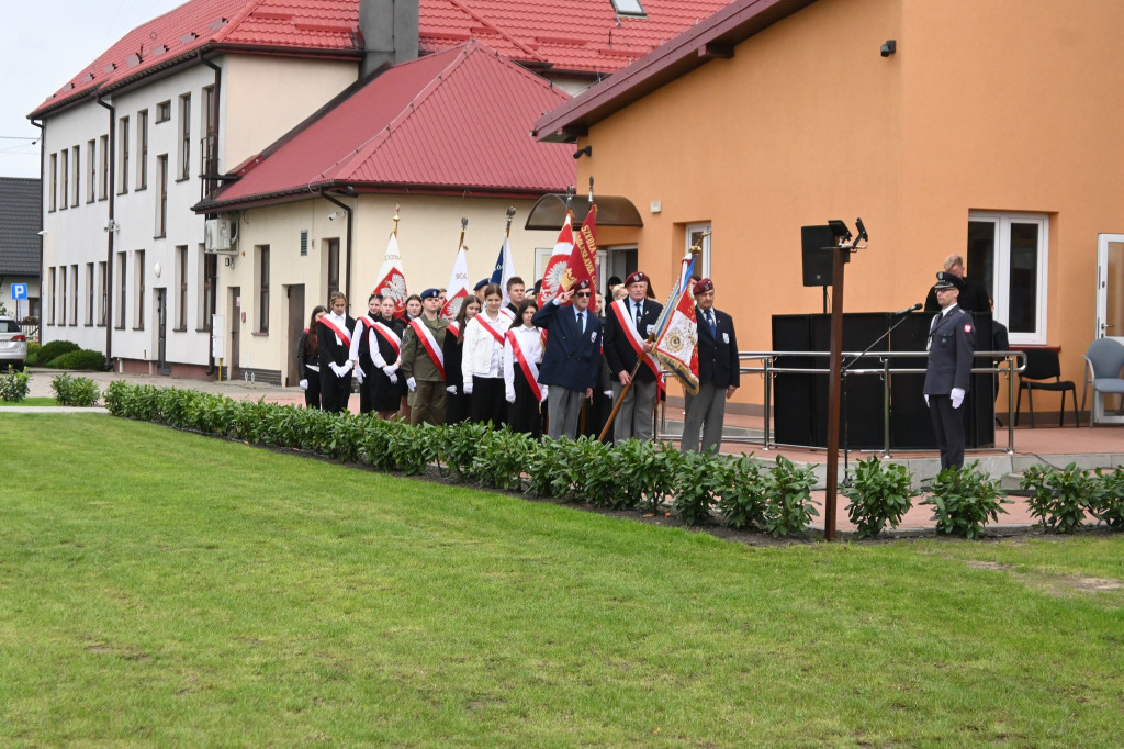 Odsłonięcie muralu w Brzozowie Starym