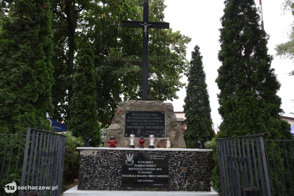 Uroczyście i historycznie pod pomnikiem w Boryszewie