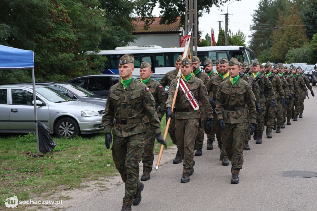 Uroczyście i historycznie pod pomnikiem w Boryszewie