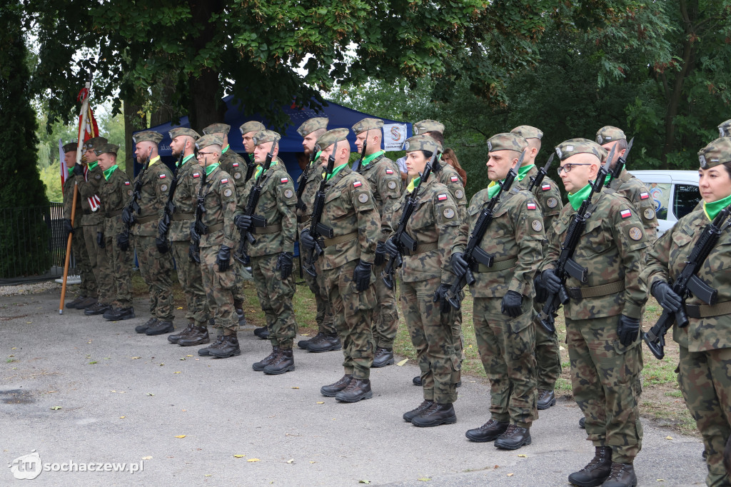 Uroczyście i historycznie pod pomnikiem w Boryszewie