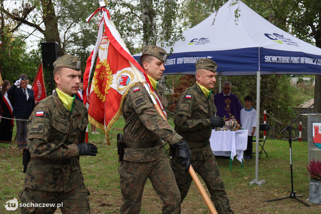 Uroczyście i historycznie pod pomnikiem w Boryszewie