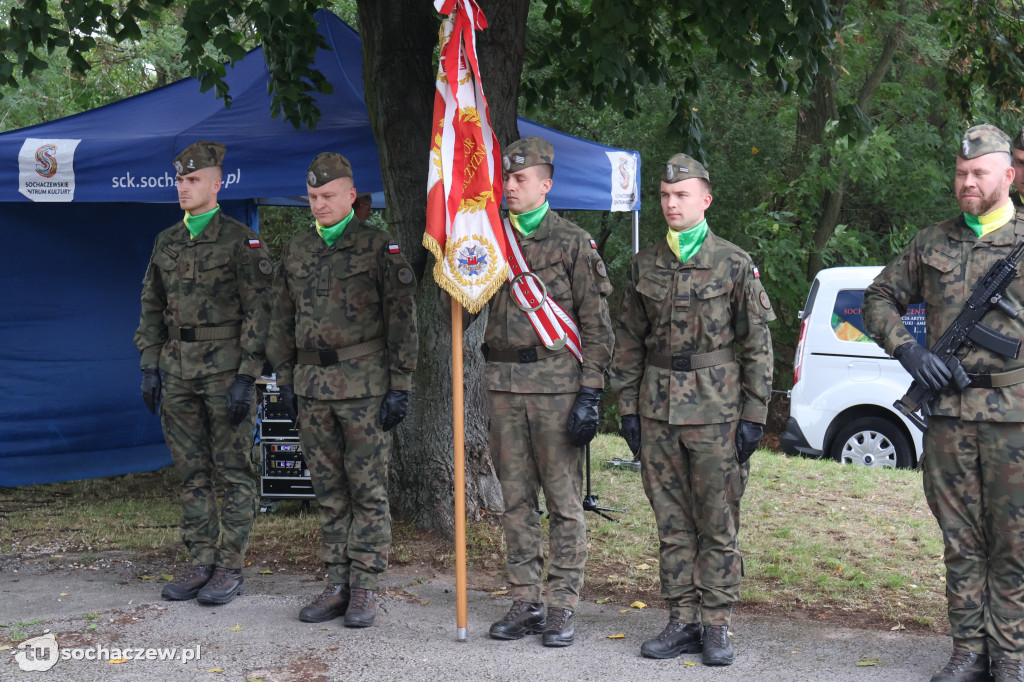 Uroczyście i historycznie pod pomnikiem w Boryszewie