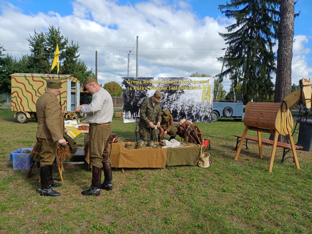 Charytatywny piknik historyczny