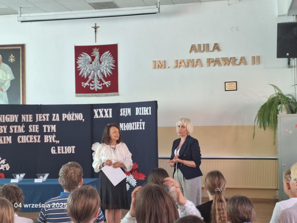 Uczniowie z Iłowa na sesji Sejmu Dzieci i Młodzieży