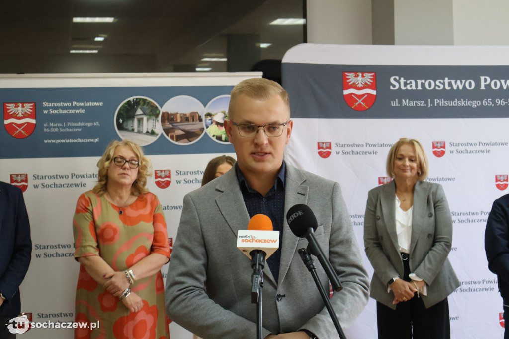 Rusza przebudowa drogi powiatowej Złota - Dębsk