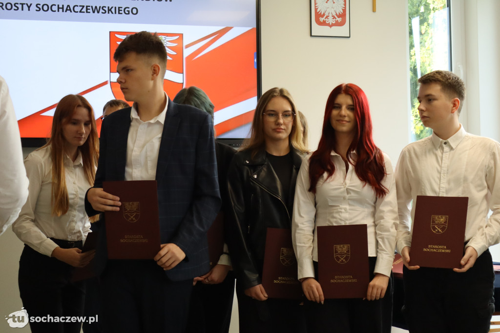 Powiat: nagrodzono stypendystów za rok 2024/2025