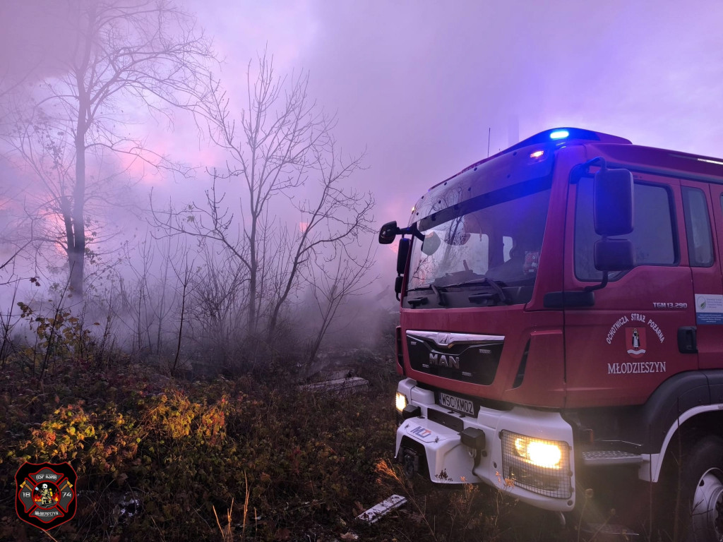 Pożar pustostanu w Młodzieszynie