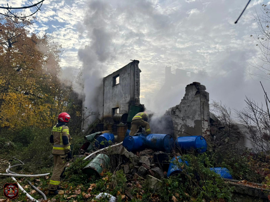 Pożar pustostanu w Młodzieszynie