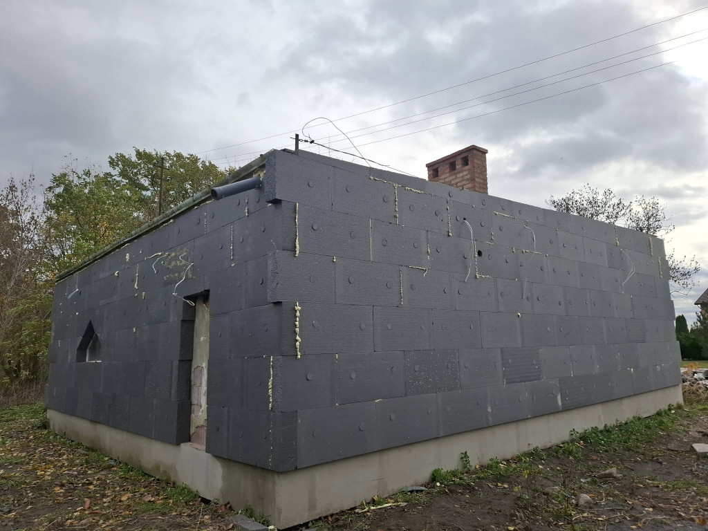 Świetlica w Złotej coraz bliżej