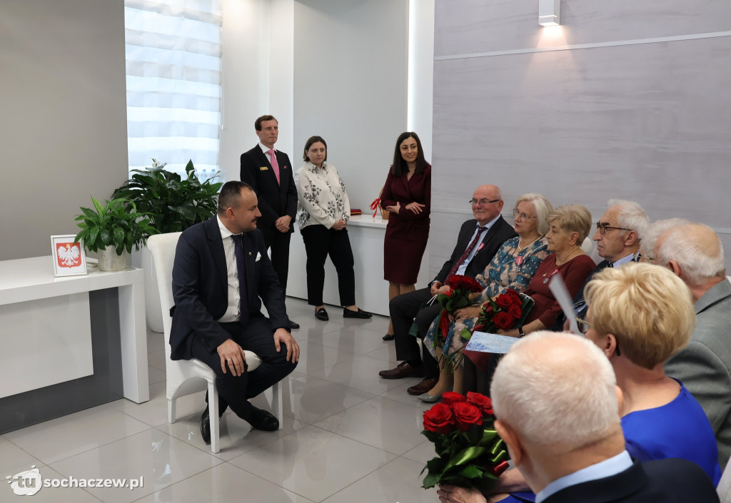 Medale Prezydenta RP dla ośmiu małżeństw z Sochaczewa