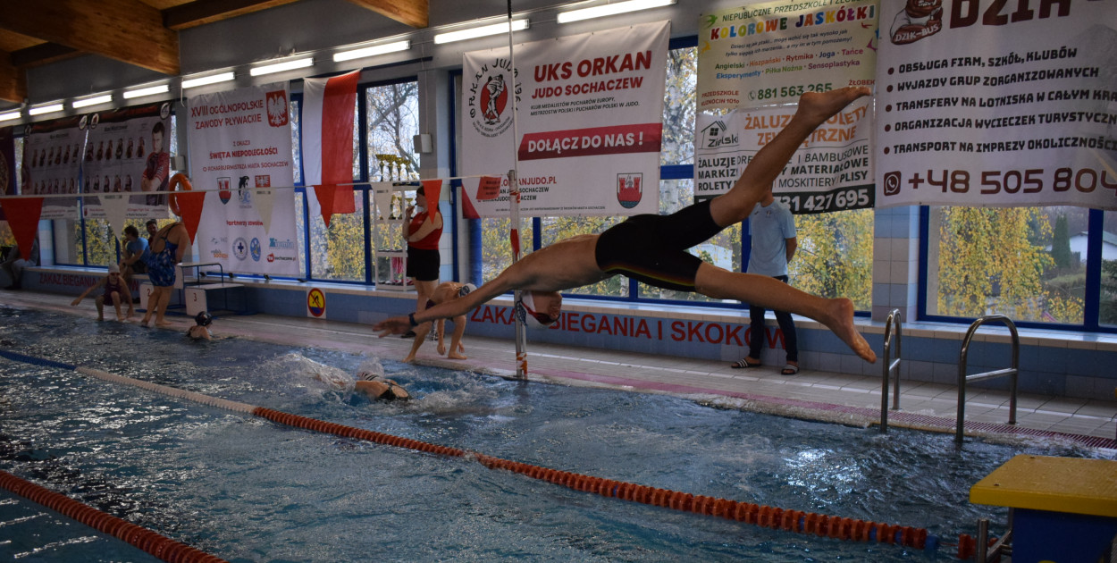 Zawody Pływackie z okazji Święta Niepodległości