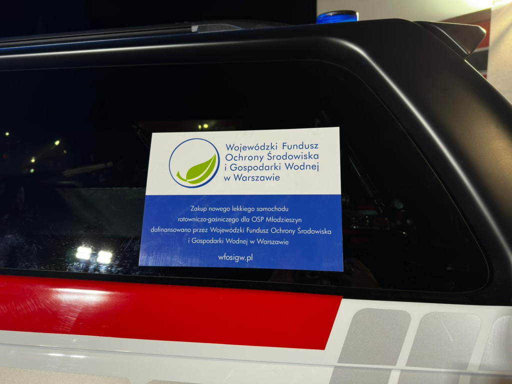 Nowy wóz w OSP Młodzieszyn