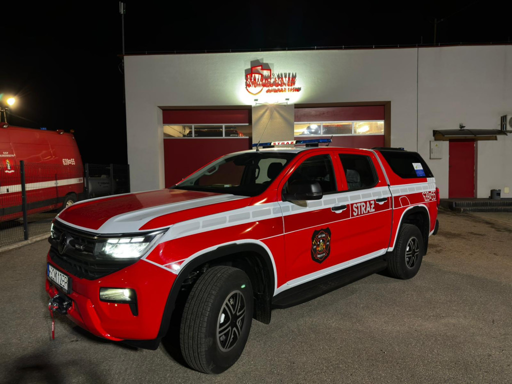 Nowy wóz w OSP Młodzieszyn