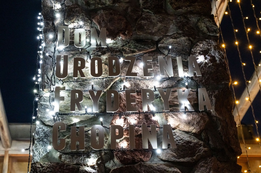 Jest klimat, Żelazowa Wola z nową iluminacją