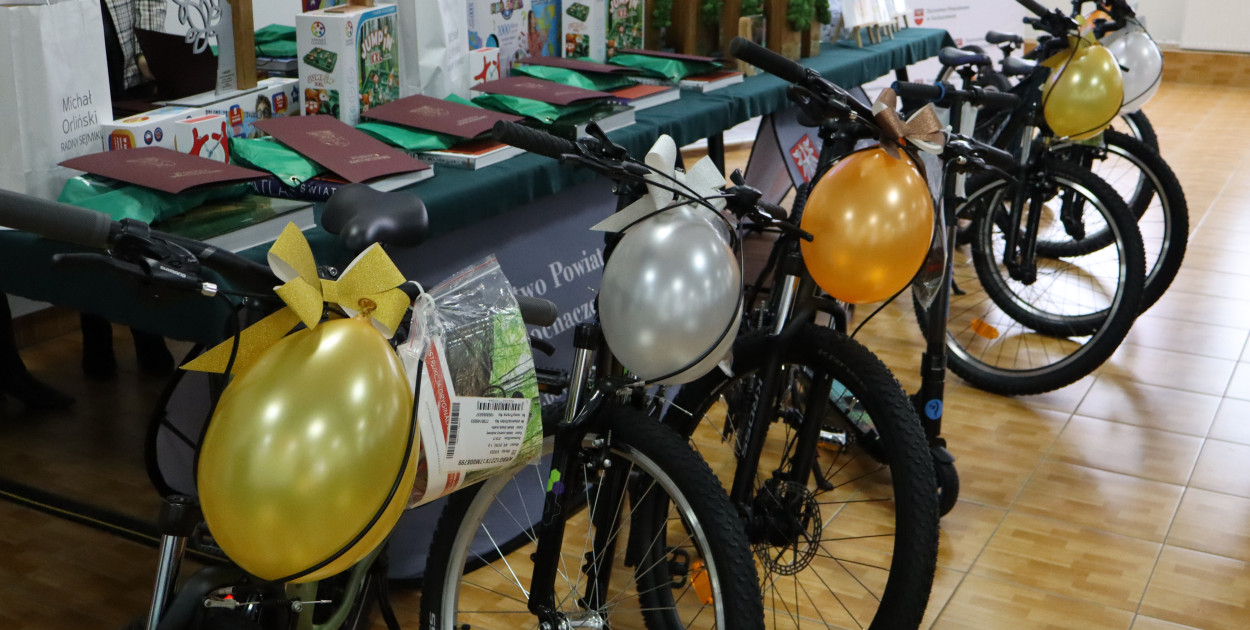 Podsumowano zbiórkę puszek i makulatury