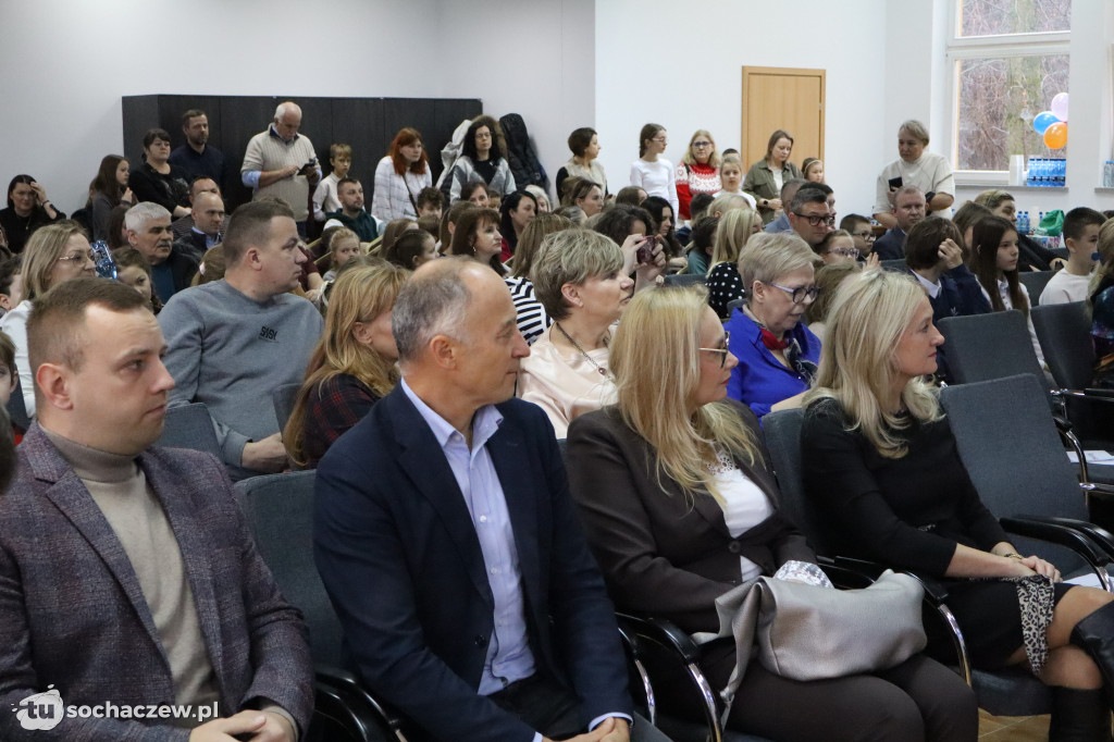 Podsumowano zbiórkę puszek i makulatury