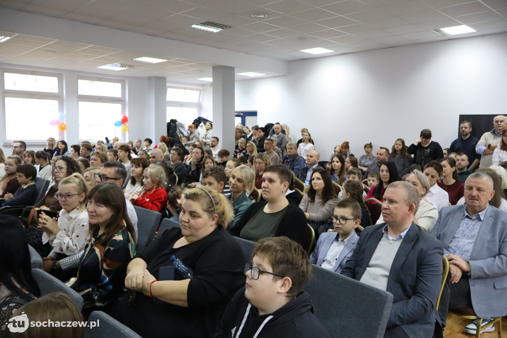 Podsumowano zbiórkę puszek i makulatury