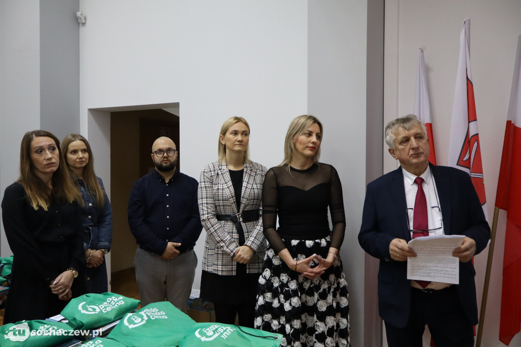 Podsumowano zbiórkę puszek i makulatury