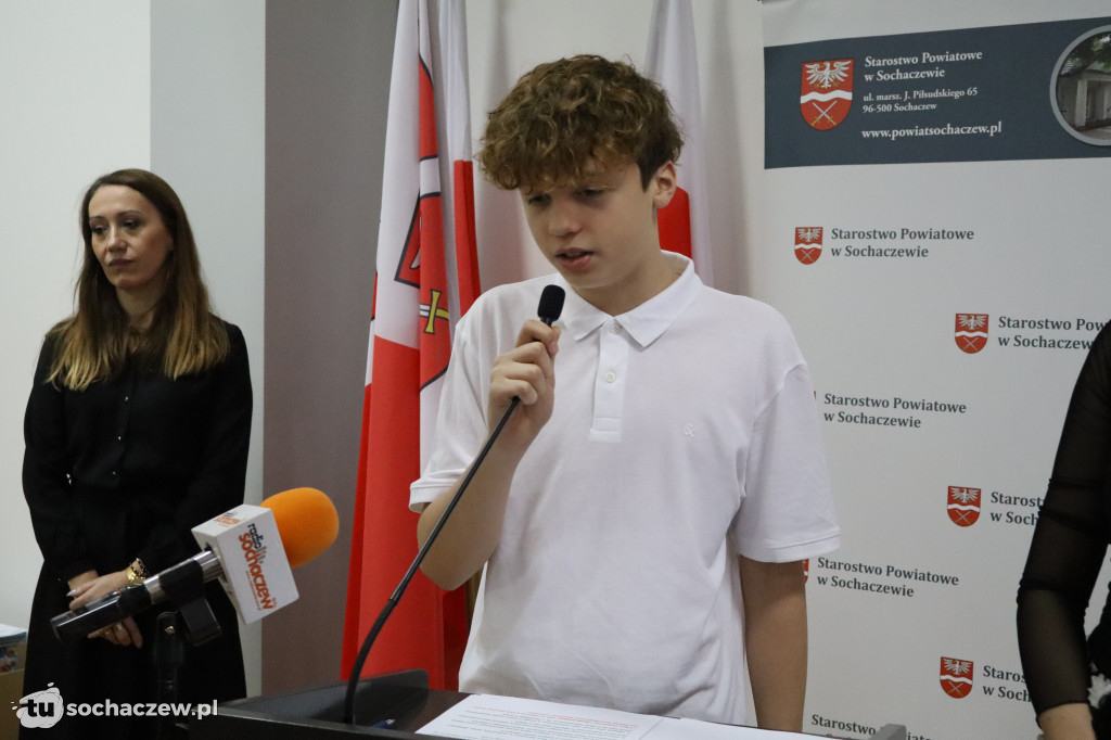 Podsumowano zbiórkę puszek i makulatury