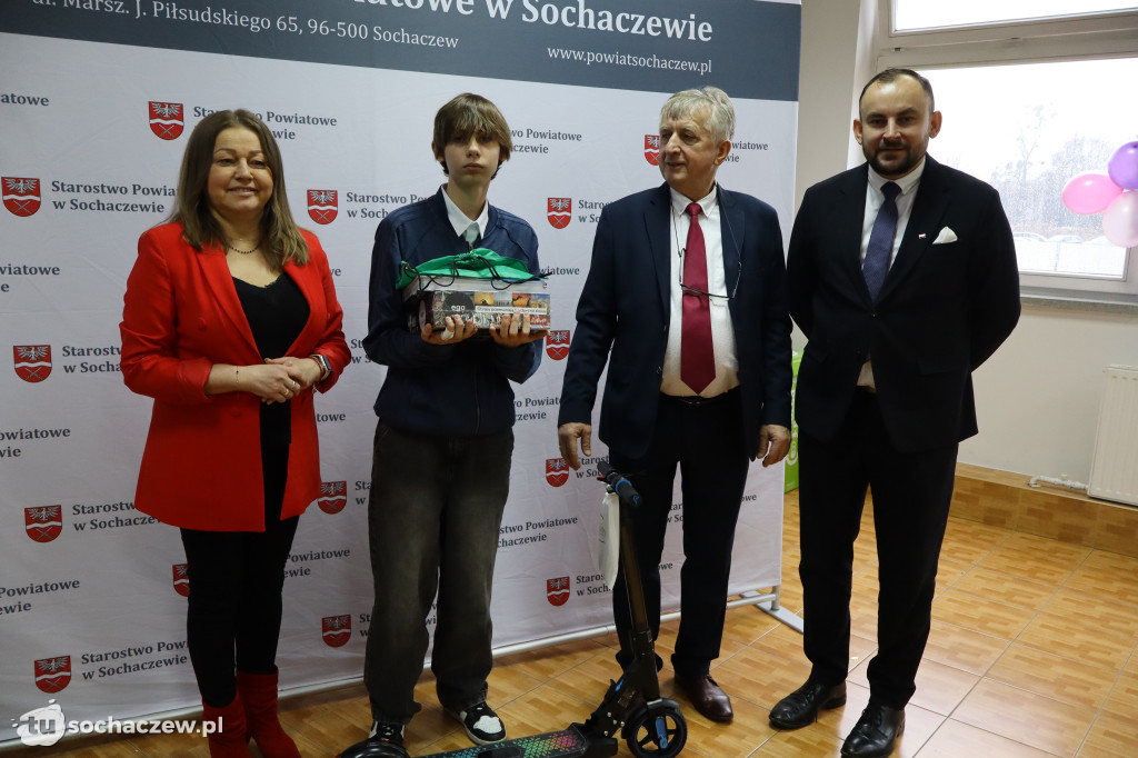 Podsumowano zbiórkę puszek i makulatury