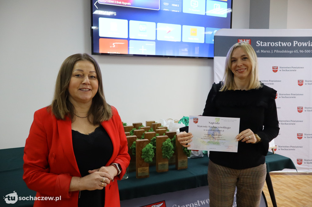 Podsumowano zbiórkę puszek i makulatury