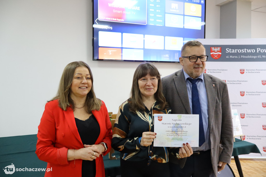 Podsumowano zbiórkę puszek i makulatury