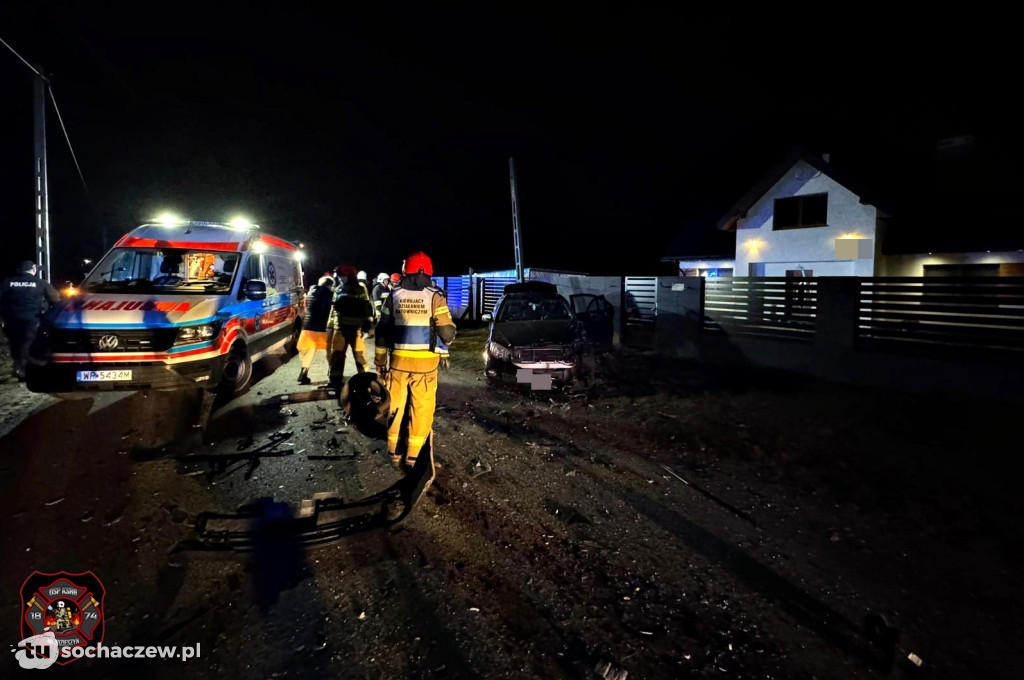 Czołówka w Adamowej Górze, dwie osoby w szpitalu