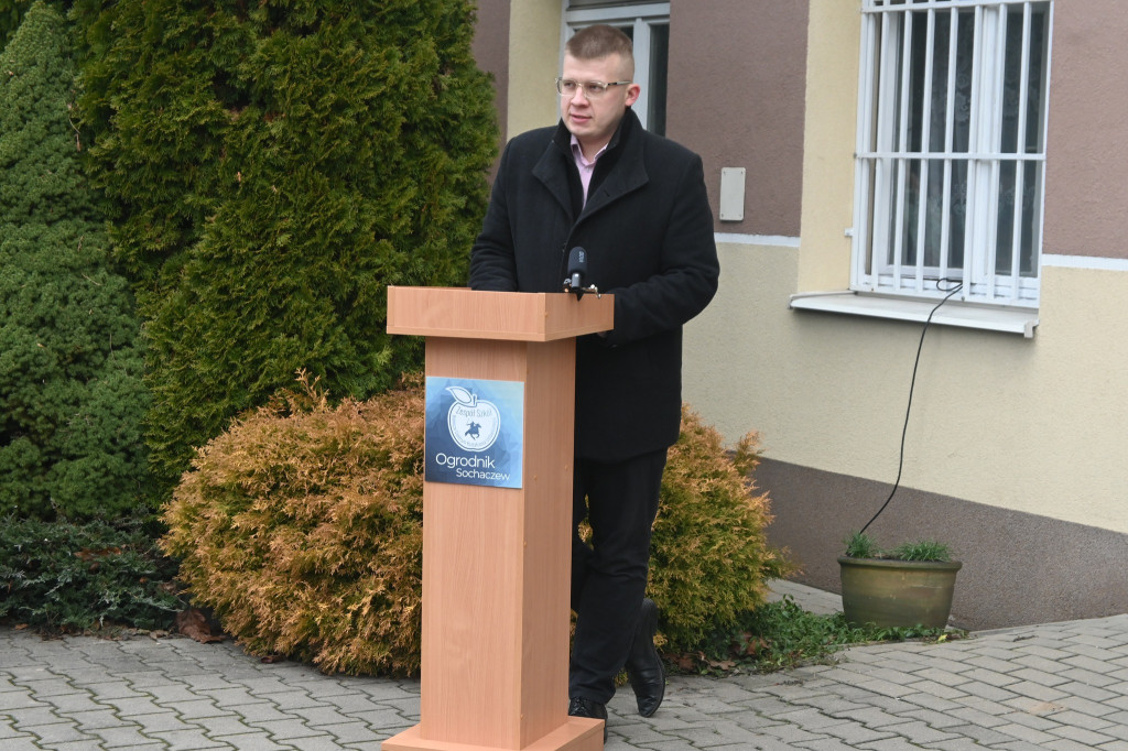 Defibrylator przy sochaczewskim Ogrodniku przekazany