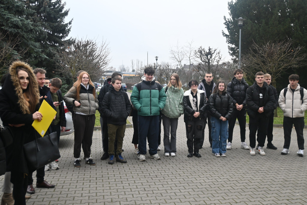 Defibrylator przy sochaczewskim Ogrodniku przekazany