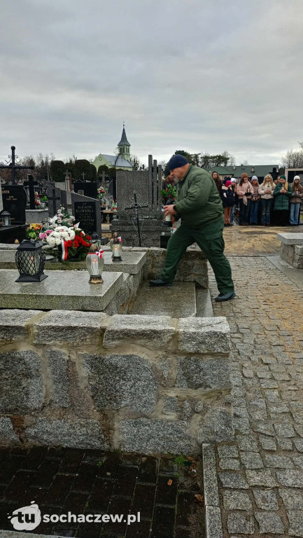 Światełko pamięci dla Cichociemnych w Brzozowie Starym