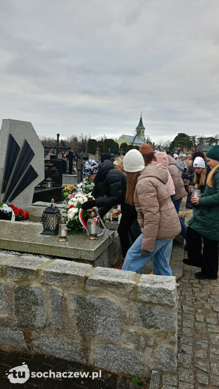 Światełko pamięci dla Cichociemnych w Brzozowie Starym