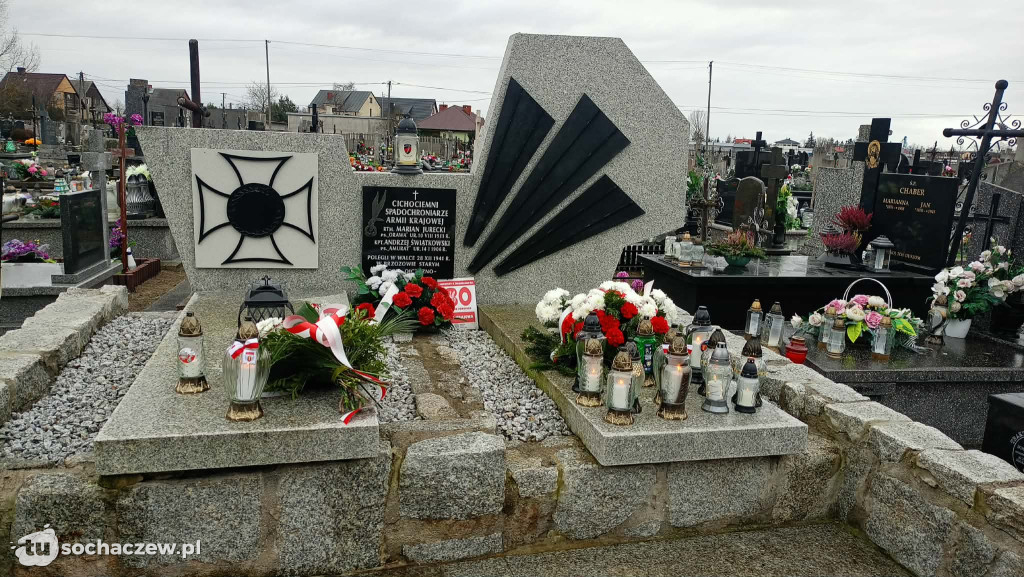 Światełko pamięci dla Cichociemnych w Brzozowie Starym