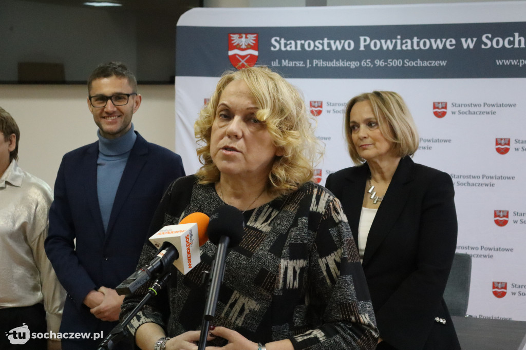 Podpisanie umowy na rozbudowę drogi Żdżarów - Rybno