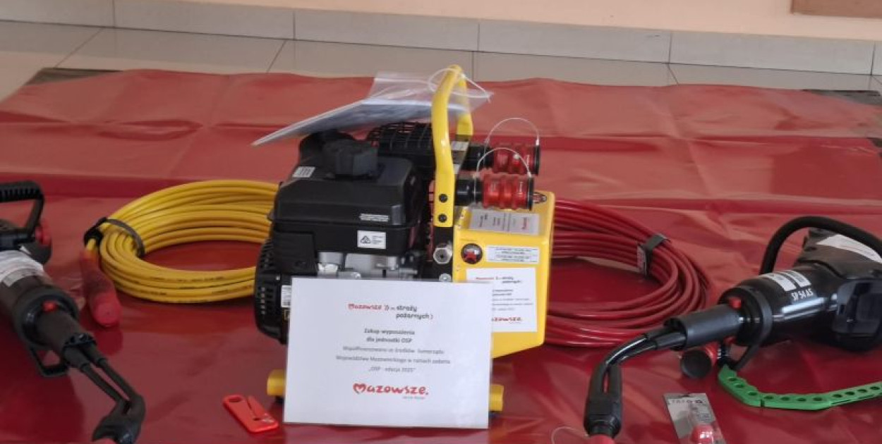 OSP Iłów z nowym sprzętem