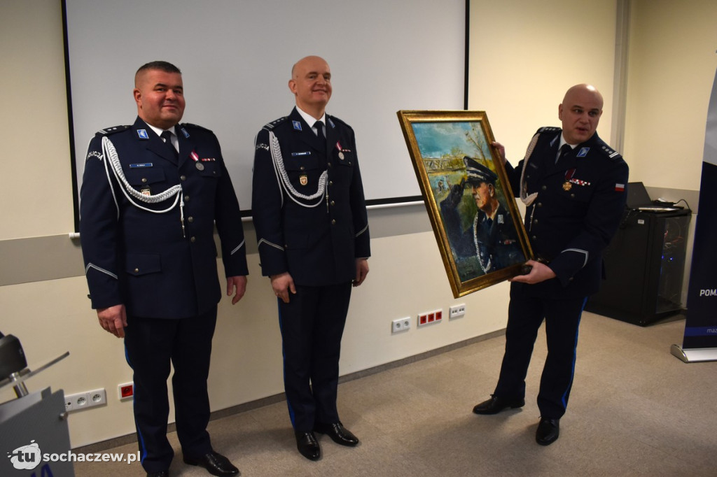 Pożegnanie z policyjnym mundurem i powierzenie obowiązków na stanowisku Komendanta